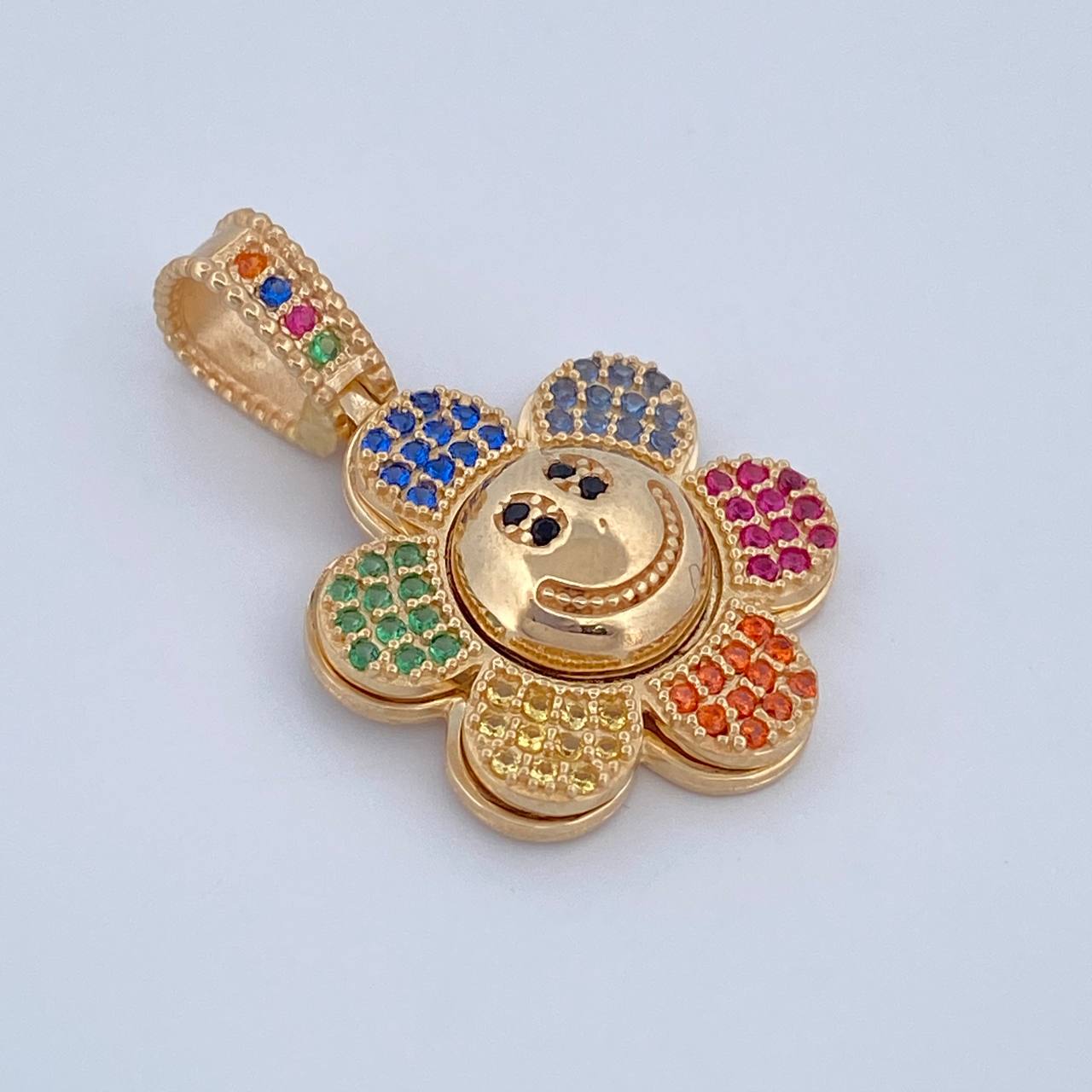 Pendant Smiling Face Flower 4.45gr / 2.8cm / 18K Gold $