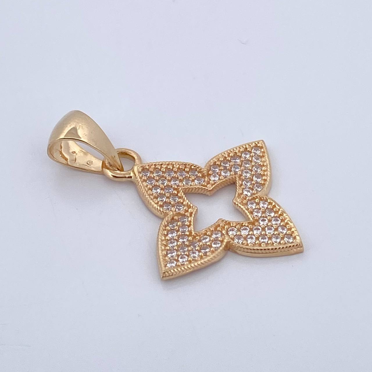 Pendant Flower Silhouette 2.05gr / 2.8cm (1.1in) / 18K Gold $