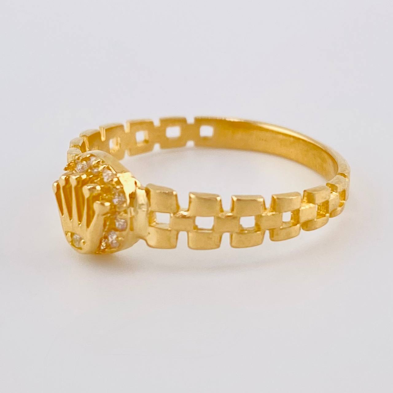 Anillo Correa Circulo Corona 2.55 g / T7 3/4 Oro Amarillo 18K