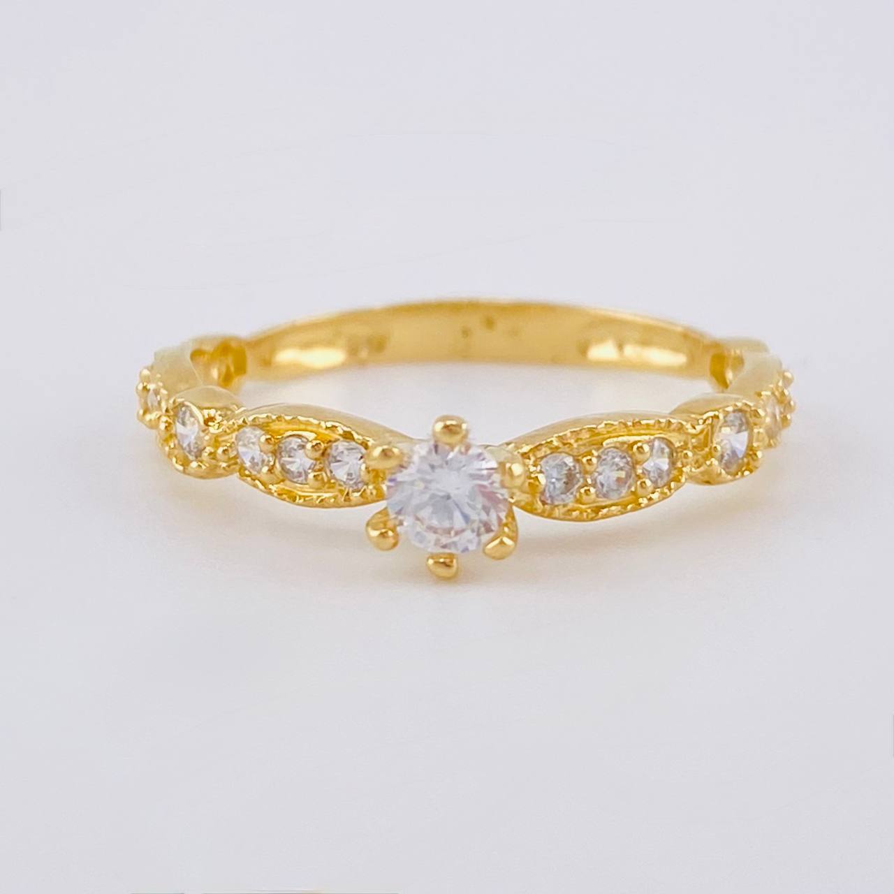 Double Bow Solitaire Ring 2 g / T7 18K Yellow Gold