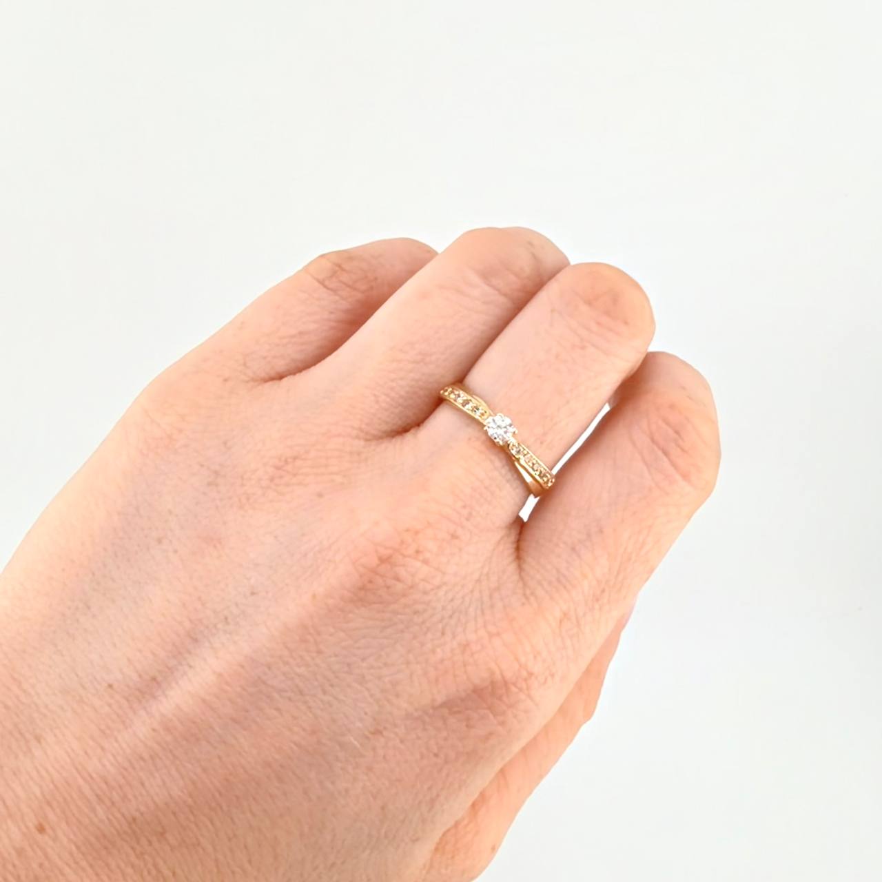 Solitaire Ring Four Prongs 1.95 g / T7 3/4 Yellow Gold 18K