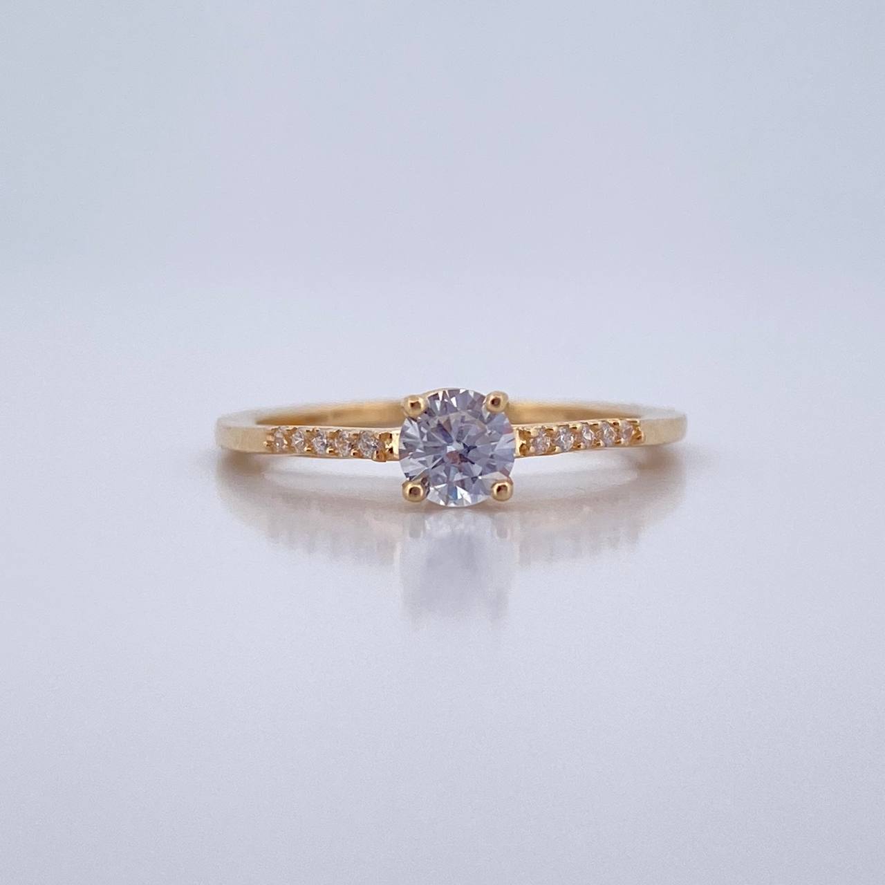 Anillo Solitario Entorchado 2.25gr / T6 1/2 / Oro 18K $