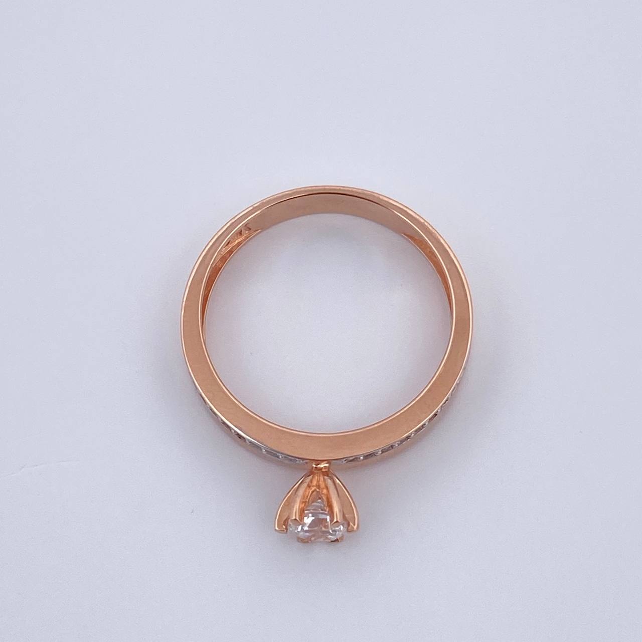 Solitaire Ring Line 2.8gr / Size 6 3/4 / 18K Gold $