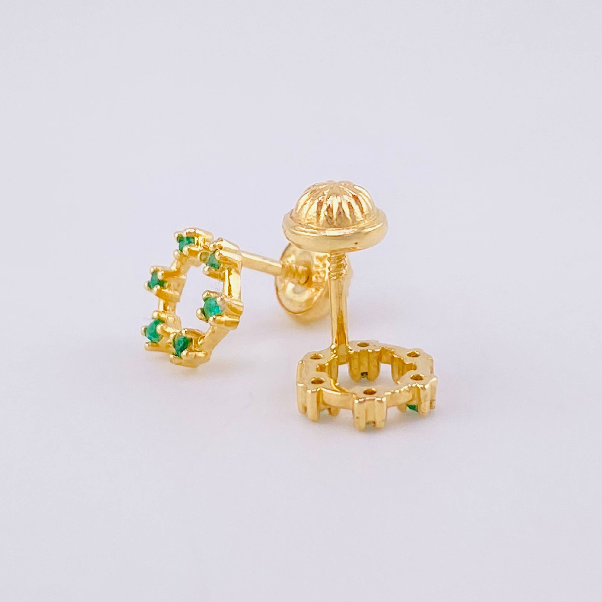 Stud Earrings Circle Emeralds 9pts 1.35g / in / 7.8mm Yellow Gold 18K