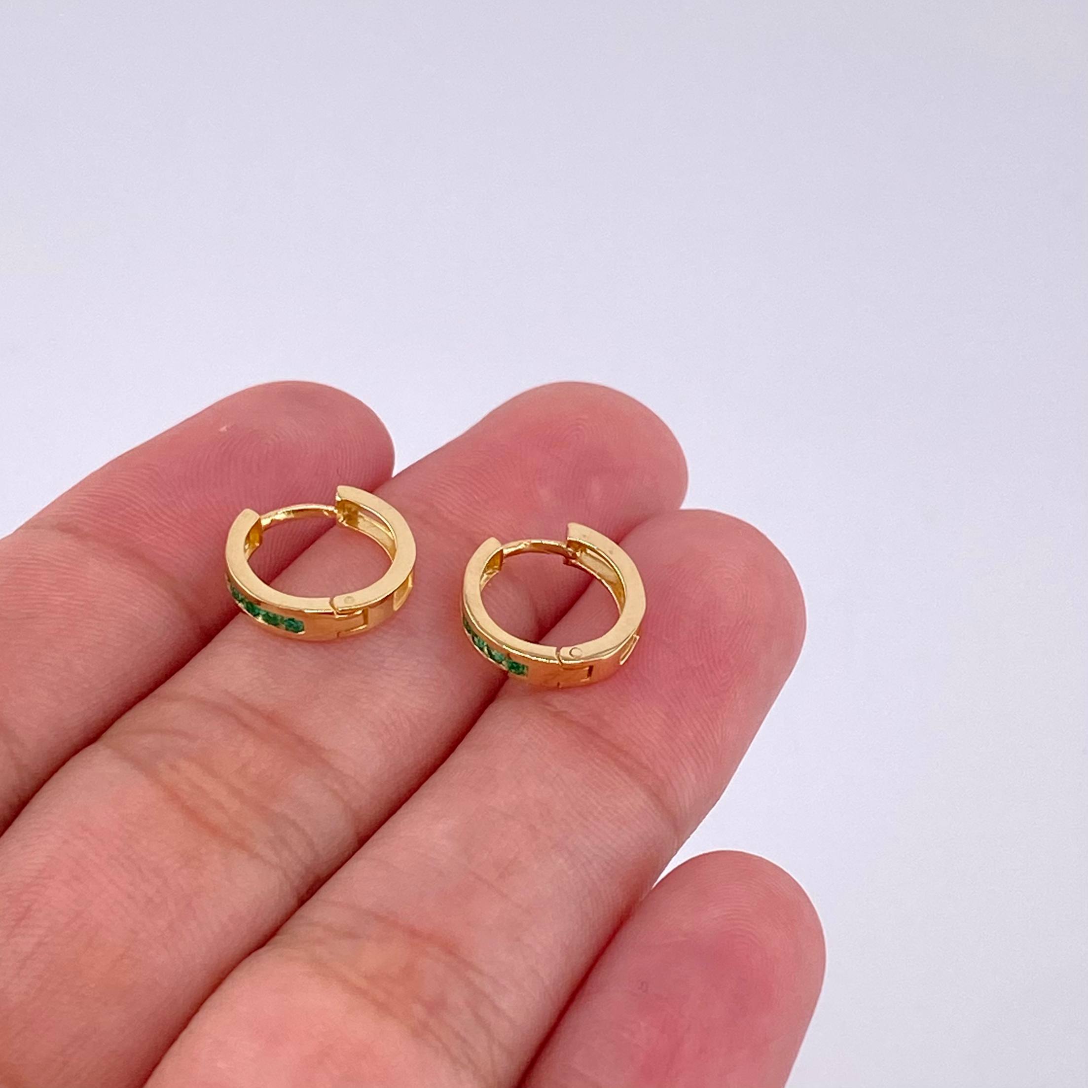 Candongas Carril Esmeraldas 13pts 1.6g / 1/2 in Oro Amarillo 18K