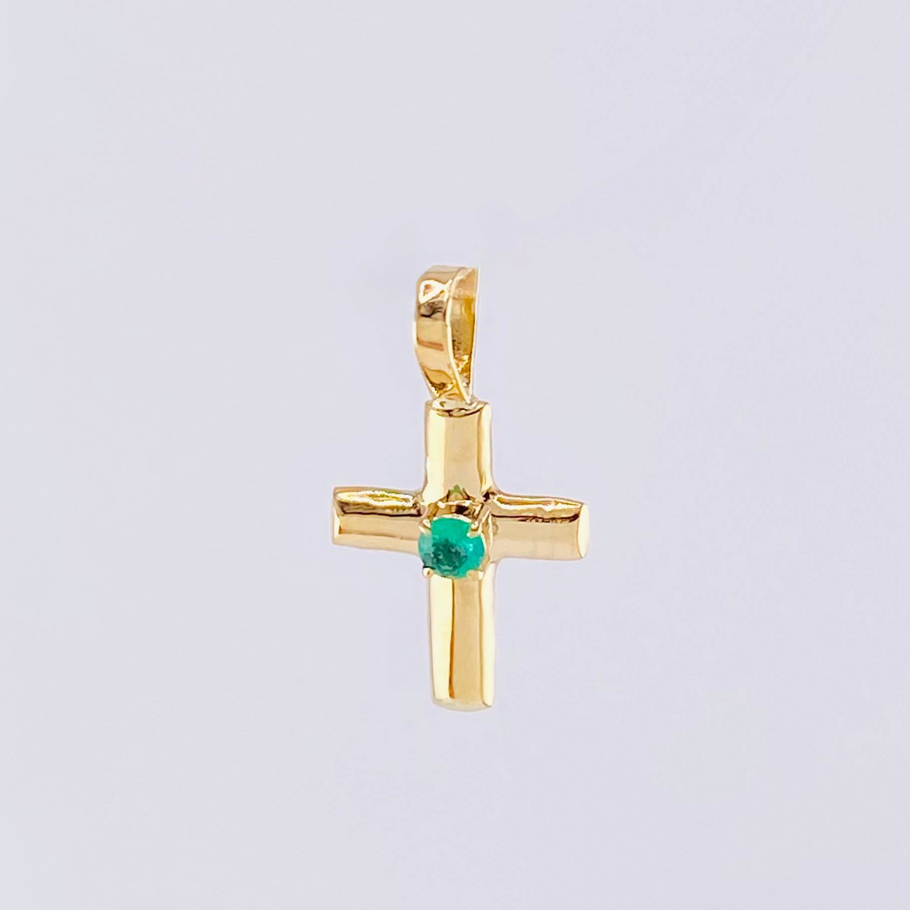 Plain Cross Pendant Spark Emerald 3pts 0.3g / 1/2 in 18K Yellow Gold