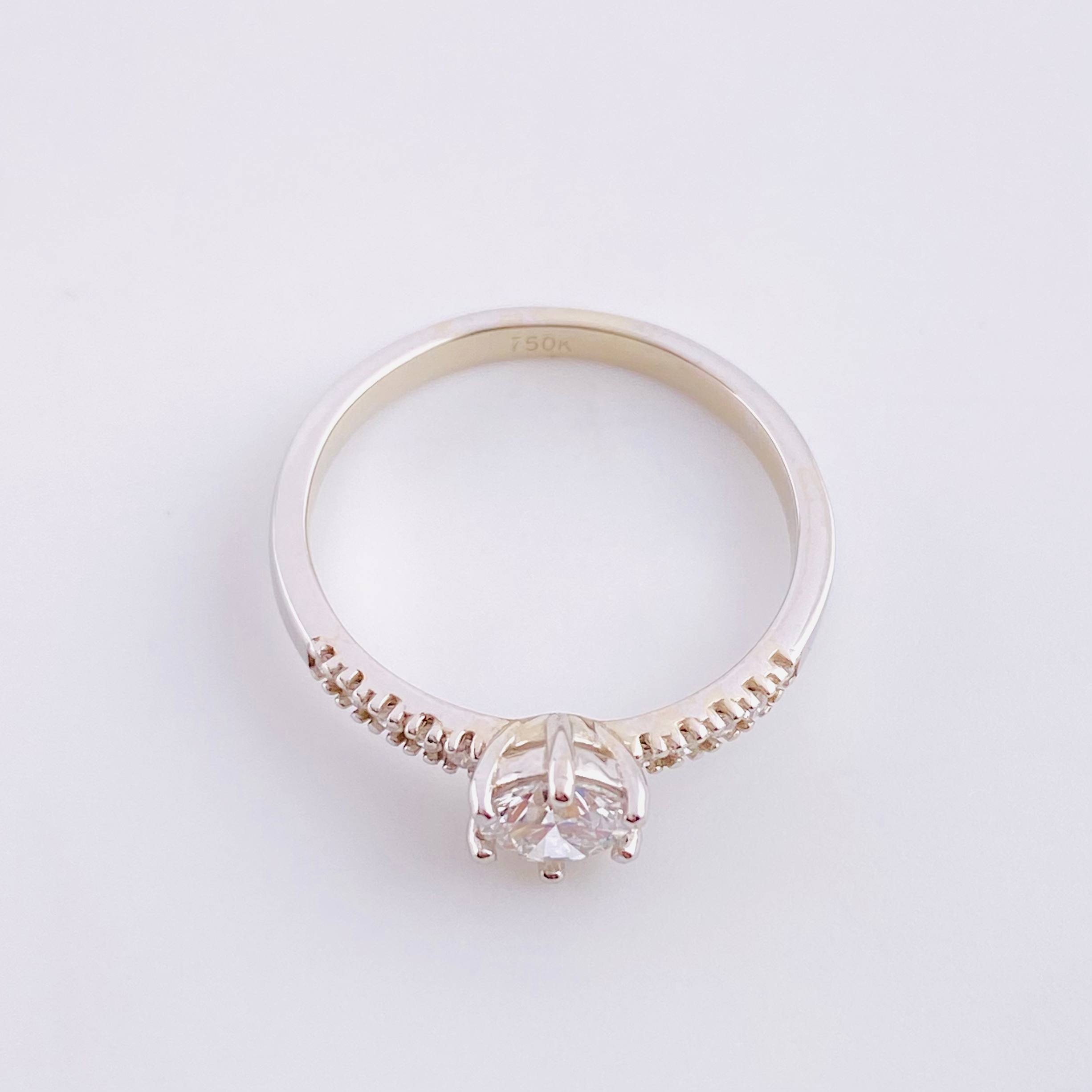 Solitaire Ring Six Prongs Diamonds 9pts 2.5g / T6 3/4 18K White Gold