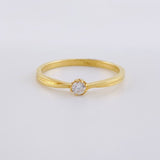 Solitaire Ring 2.05g / Size 7 3/4 Yellow Gold 18K