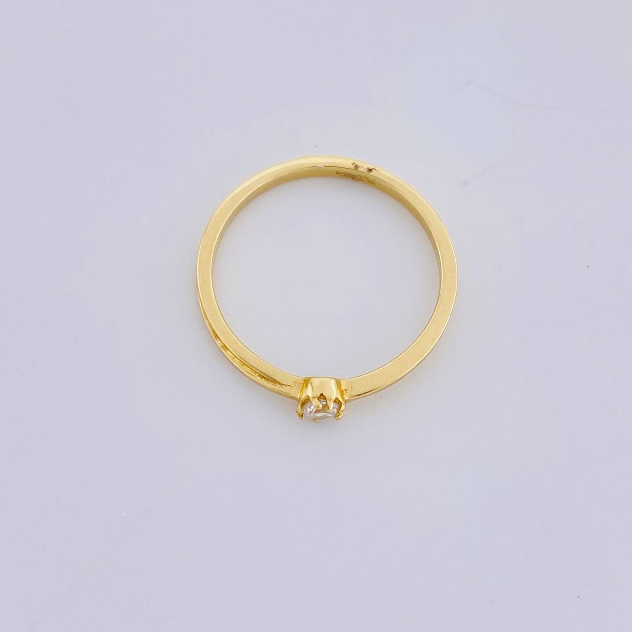Solitaire Ring 2.05g / Size 7 3/4 Yellow Gold 18K