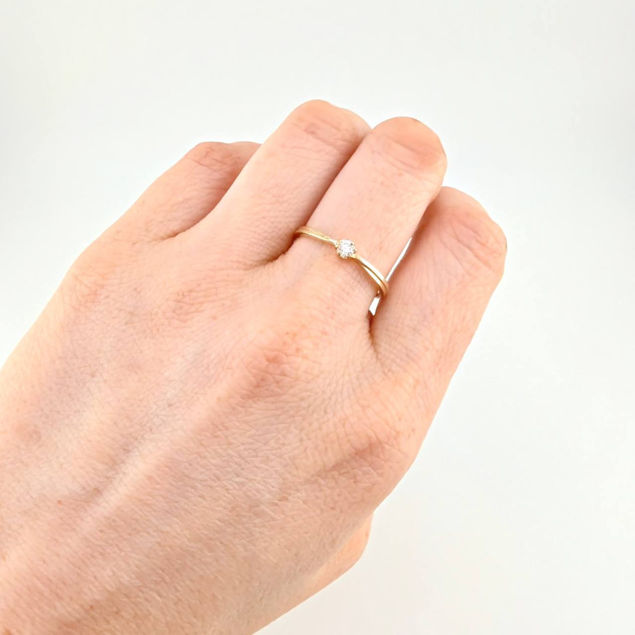 Solitaire Ring 2.05g / Size 7 3/4 Yellow Gold 18K