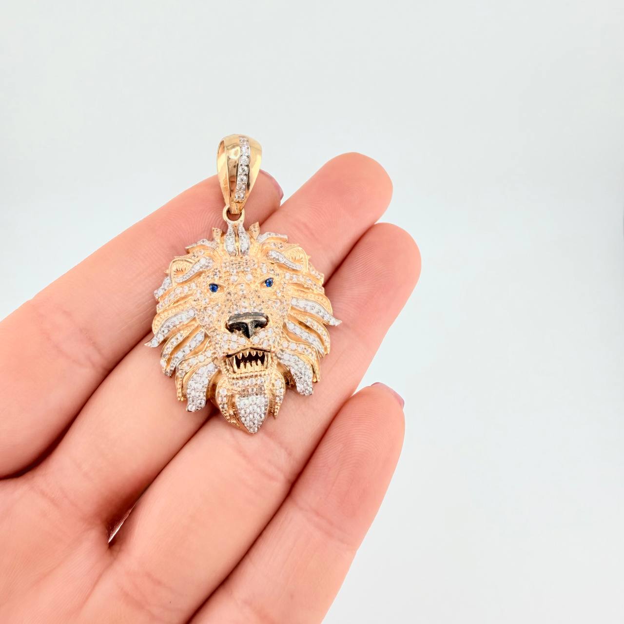 Dije León 11.2g / 2 in Dos Oros Amarillo Blanco 18K