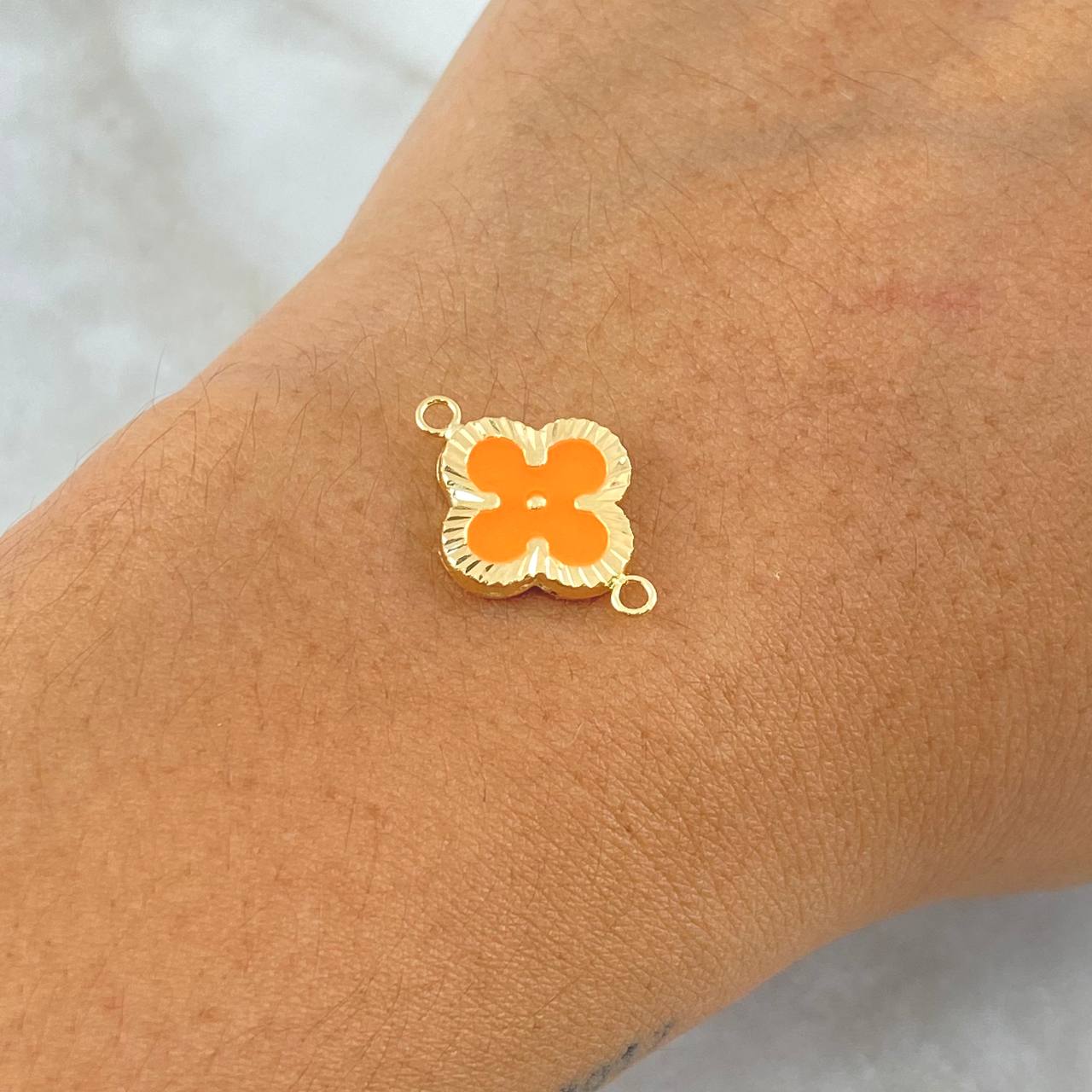 Herraje Trebol VCyA 1gr / 2cm / Diamantado Resina Naranjada Oro Amarillo 18K ©