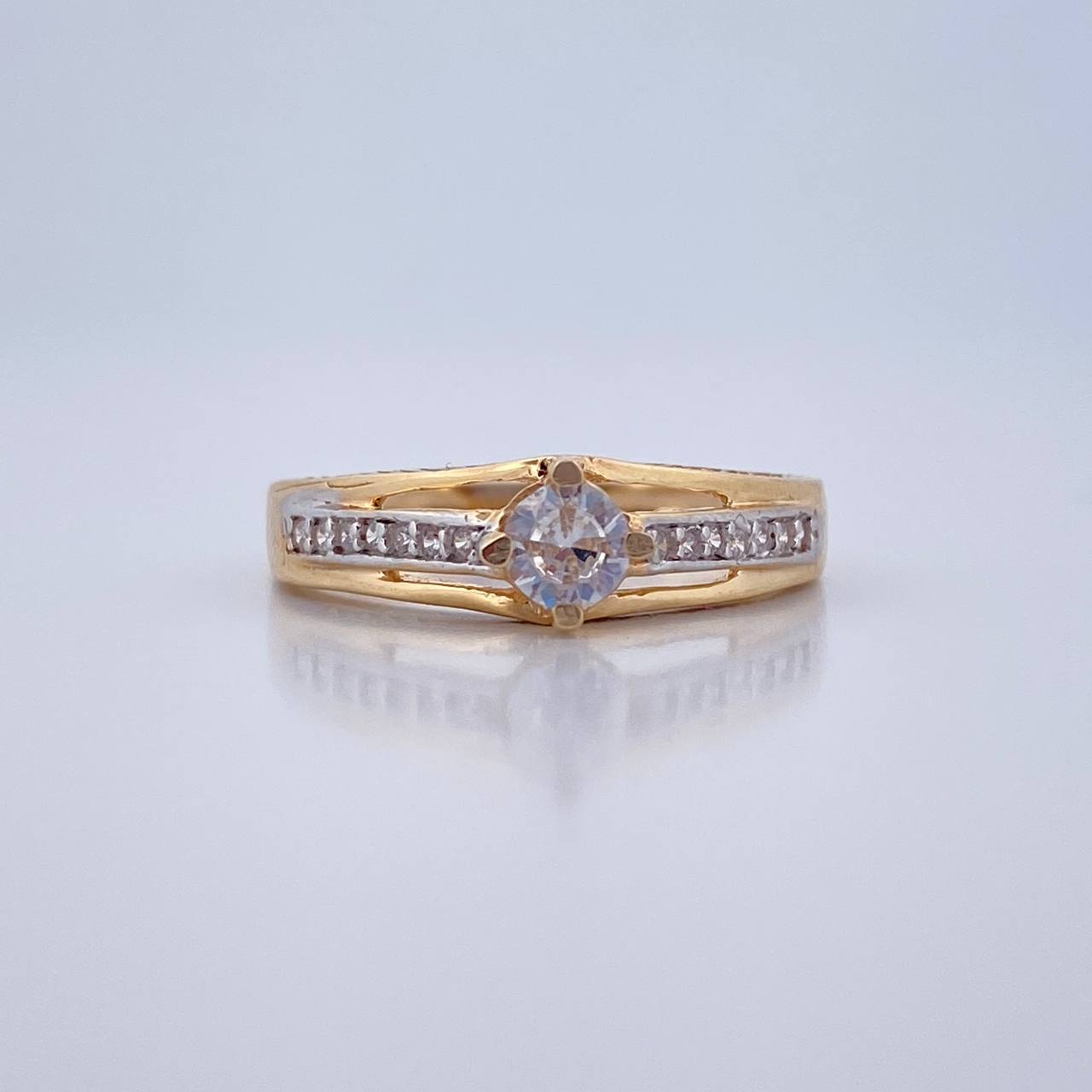 Solitaire Ring Bridge 2.3gr / Size 6 3/4 / 18K Gold $