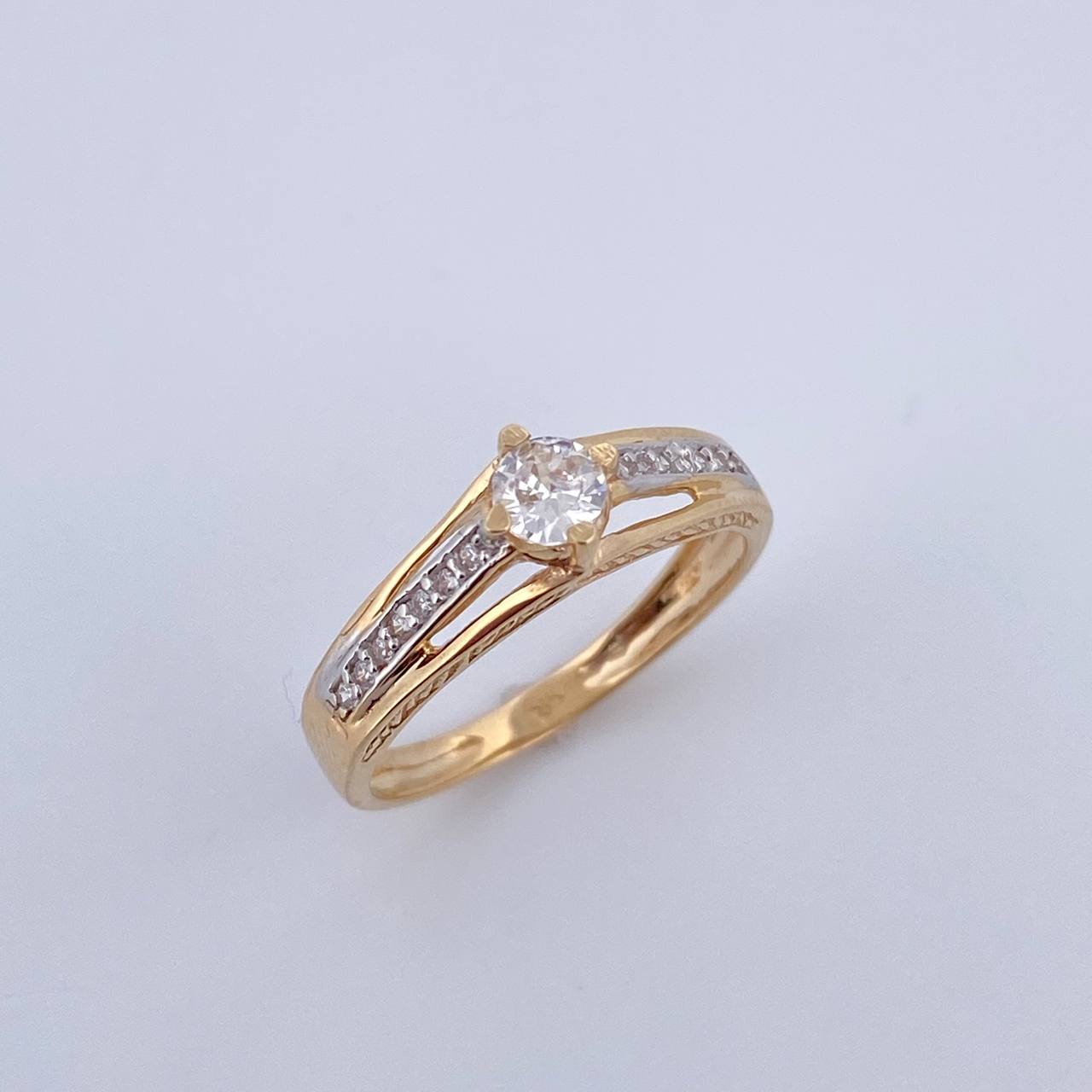 Solitaire Ring Bridge 2.3gr / Size 6 3/4 / 18K Gold $
