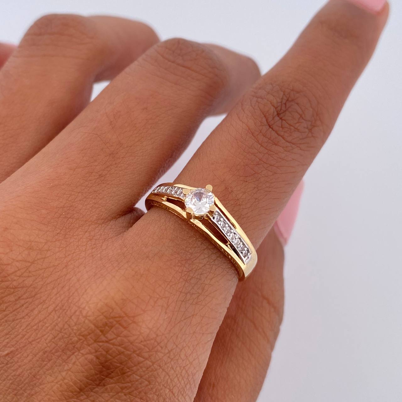 Solitaire Ring Bridge 2.3gr / Size 6 3/4 / 18K Gold $