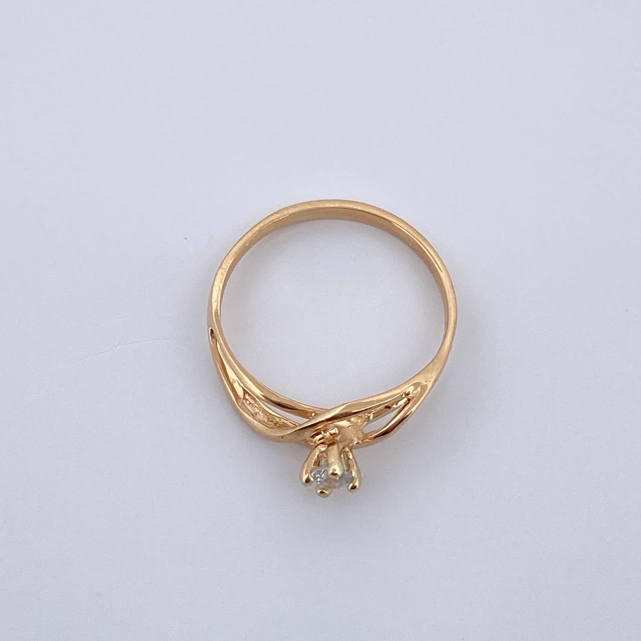 Intertwined Solitaire Ring 1.8gr / Size 5 3/4 / 18K Gold $