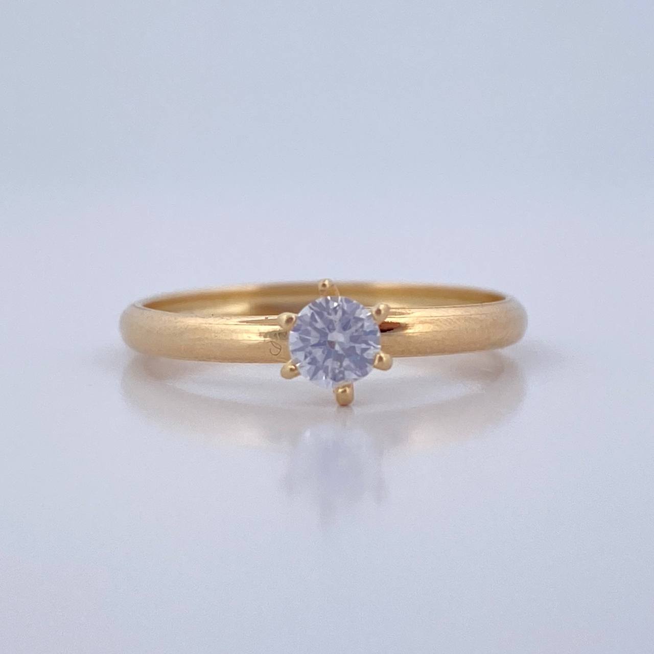 Solitaire Ring 1.25gr / Size 7 3/4 / 18K Gold $