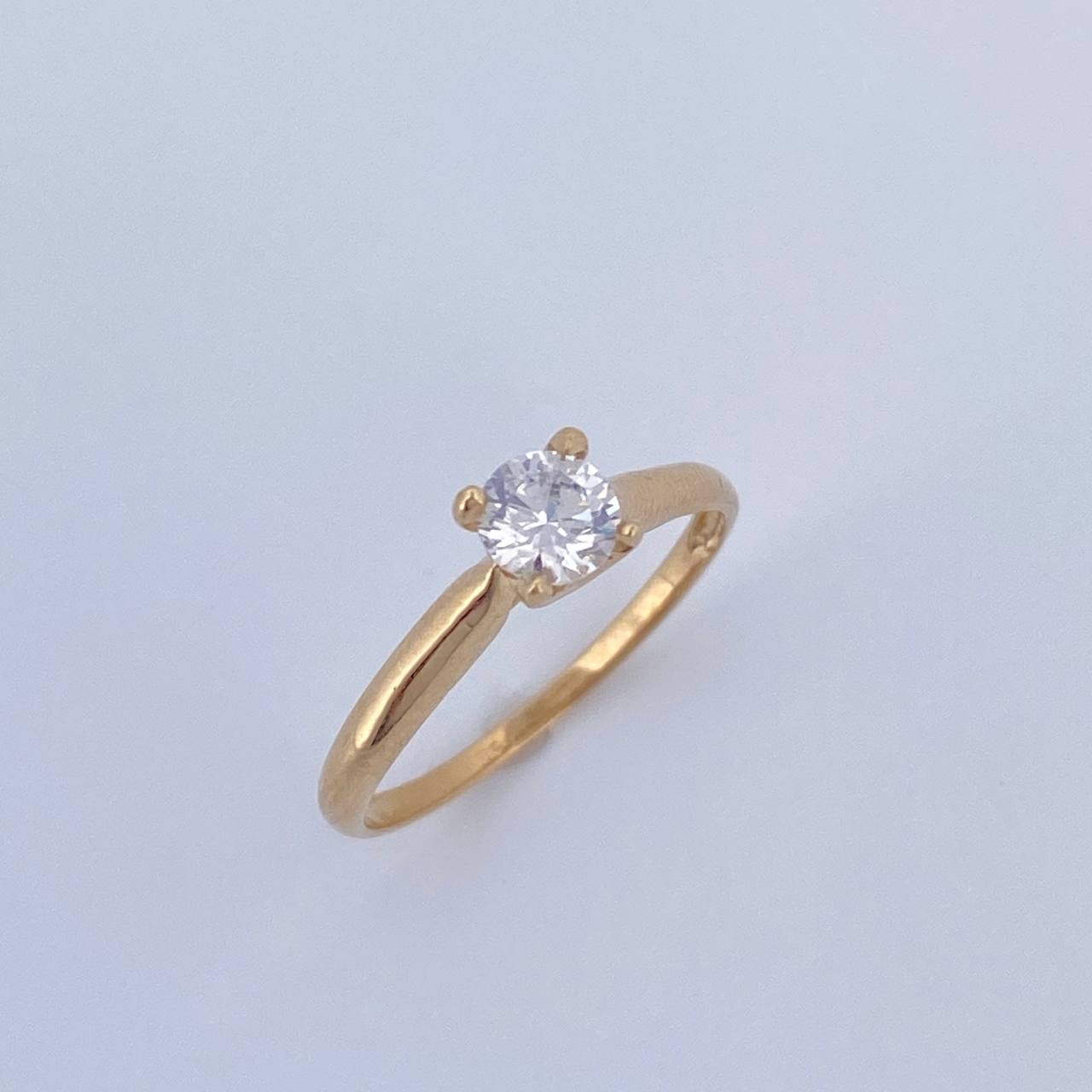 Solitaire Ring 1.45gr / Size 5 1/2 / 18K Gold $