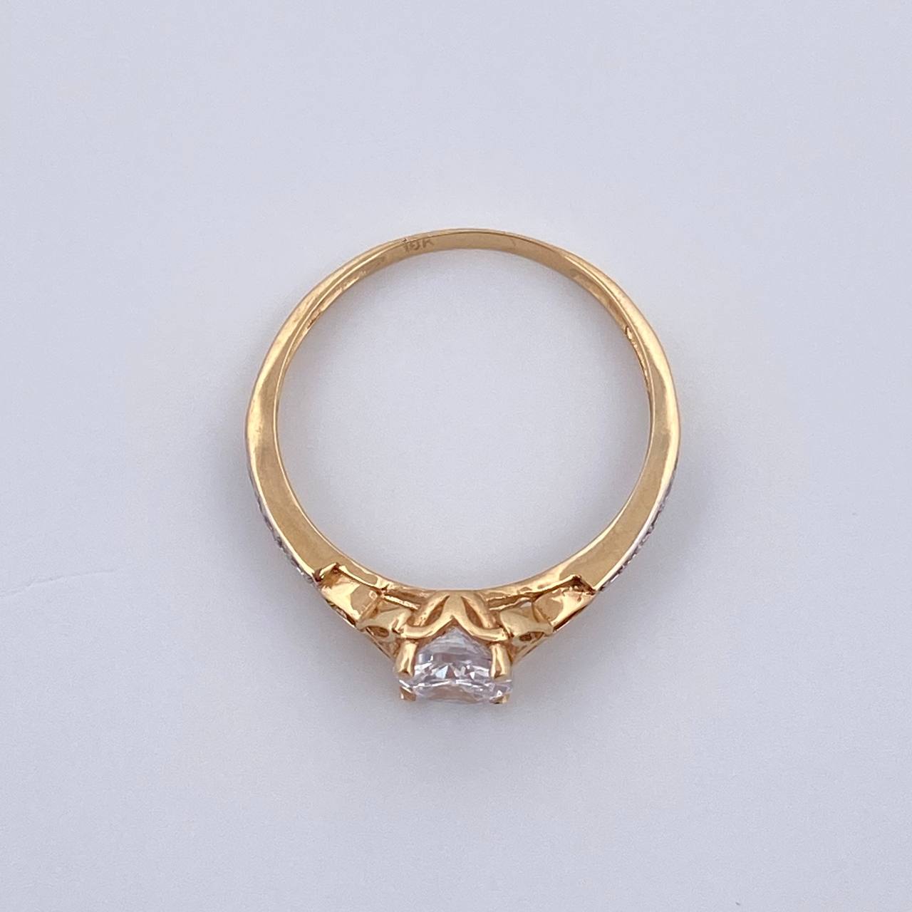 Solitaire Ring Churumbela 1.75gr / Size 7 / 18K Gold $