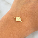 Herraje Letra E 0.35gr / 1.5cm / Circulo Texturizado Oro Amarillo 18K *