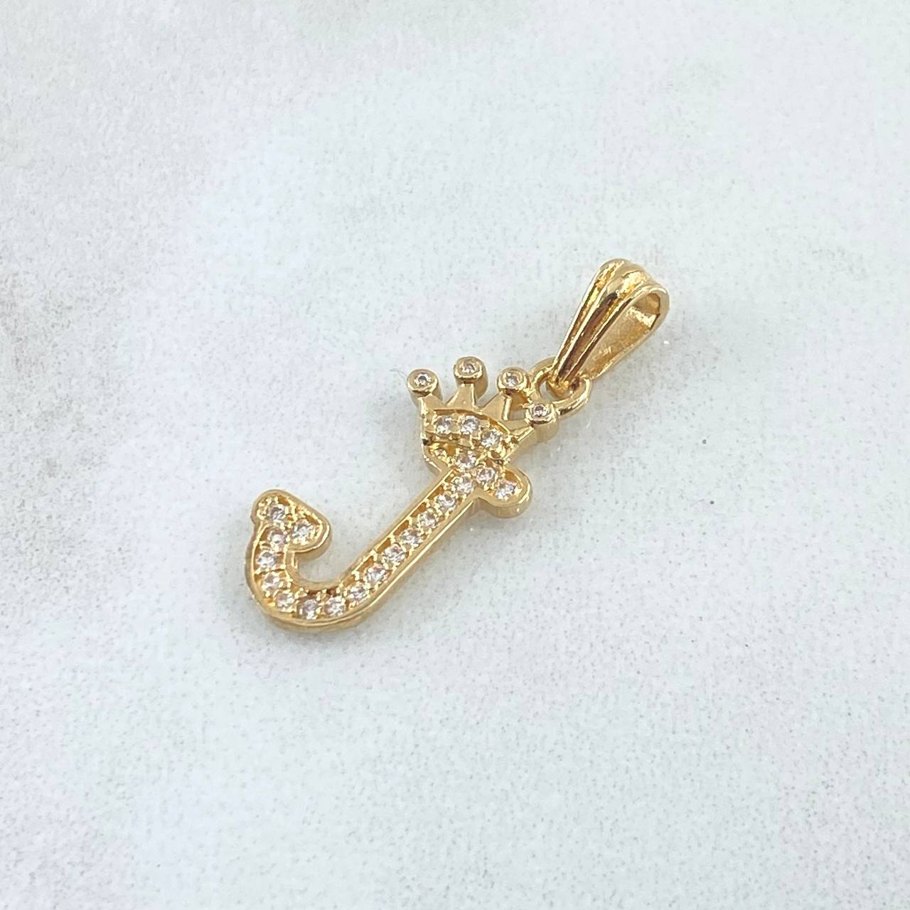 Dije Letra J Corona 1.3gr / 2.5cm / Circones Blancos Oro Amarillo 18K ©