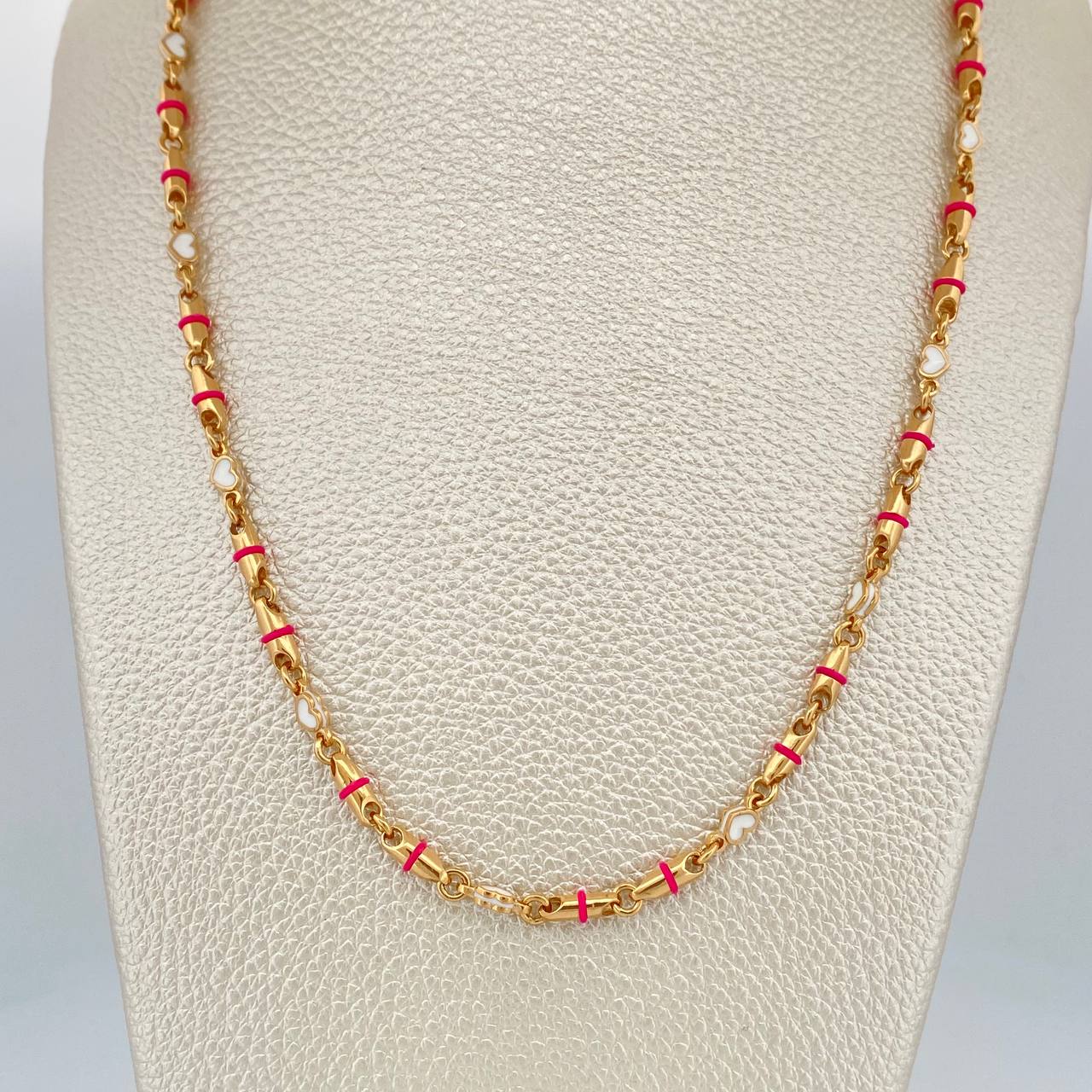 Cadena Rustica Corazones 26.3gr / 24 in / Oro Amarillo 18K $
