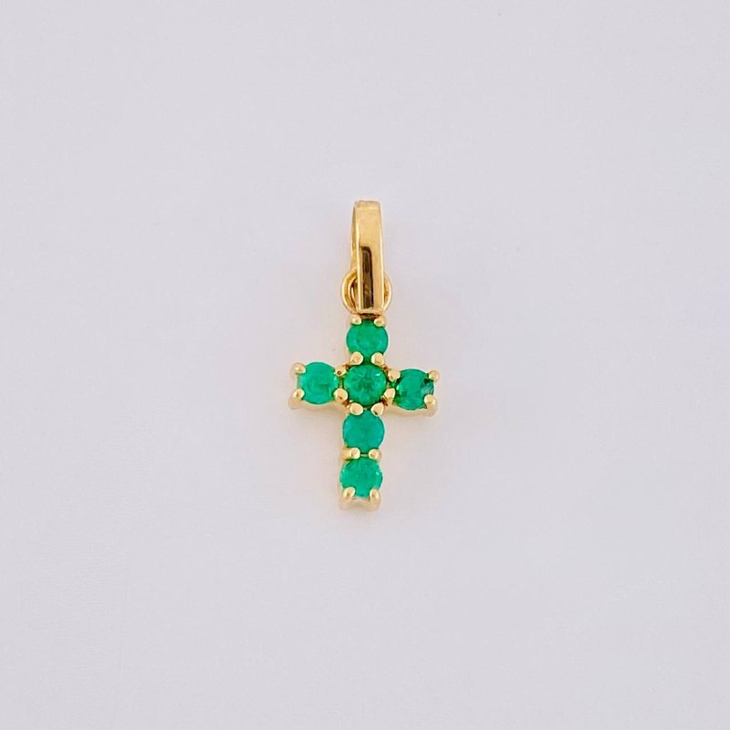 Pendant Dense Cross Emeralds 10pts 0.4g / 1/2 in Yellow Gold 18K
