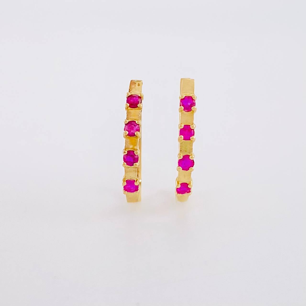 Hoop Earrings Huggy Fuchsia Rubies 31pts 1.75g / 3/4 in 18K Yellow Gold