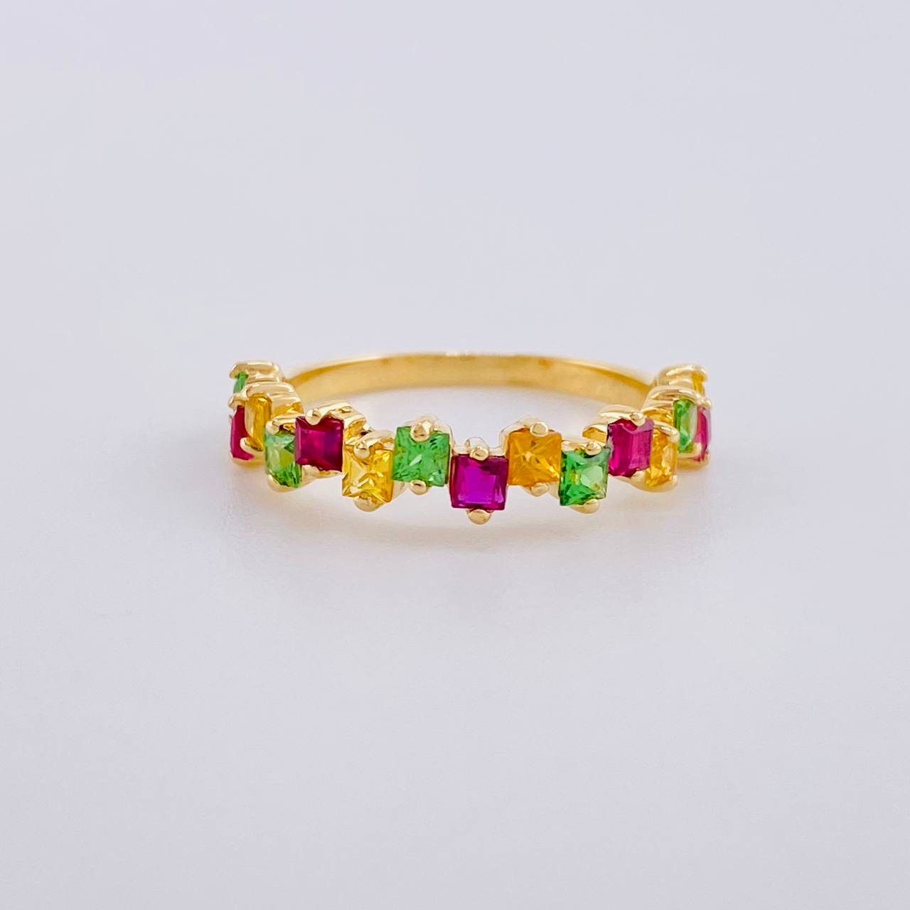 Channel Ring with Fuchsia, Green, Yellow Sapphires 95pts 1.95g / Size 4 1/2 Yellow Gold 18K