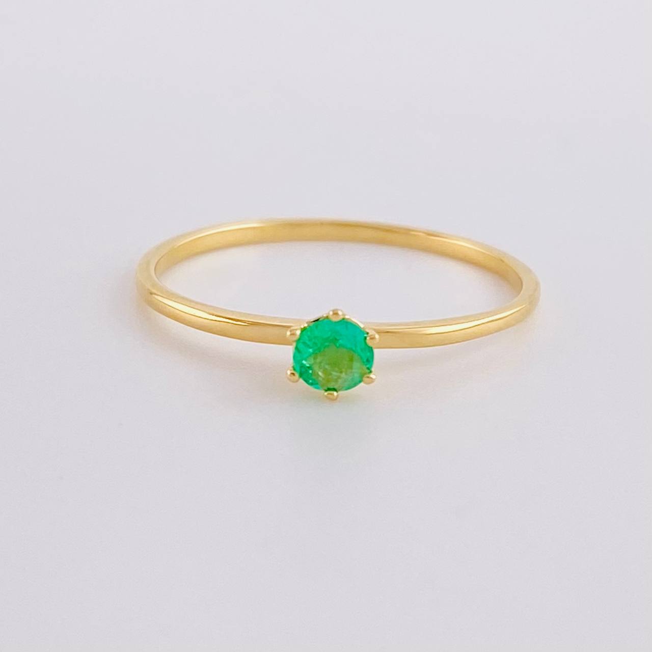 Solitaire Ring Six Prongs Emerald 10pts 0.85g / T5 1/4 Yellow Gold 18K