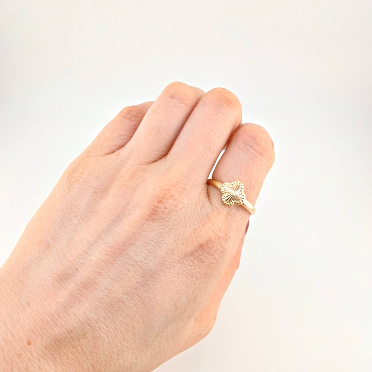 Clover Diamond Cut Ring 1.1g / T10 Yellow Gold 18K