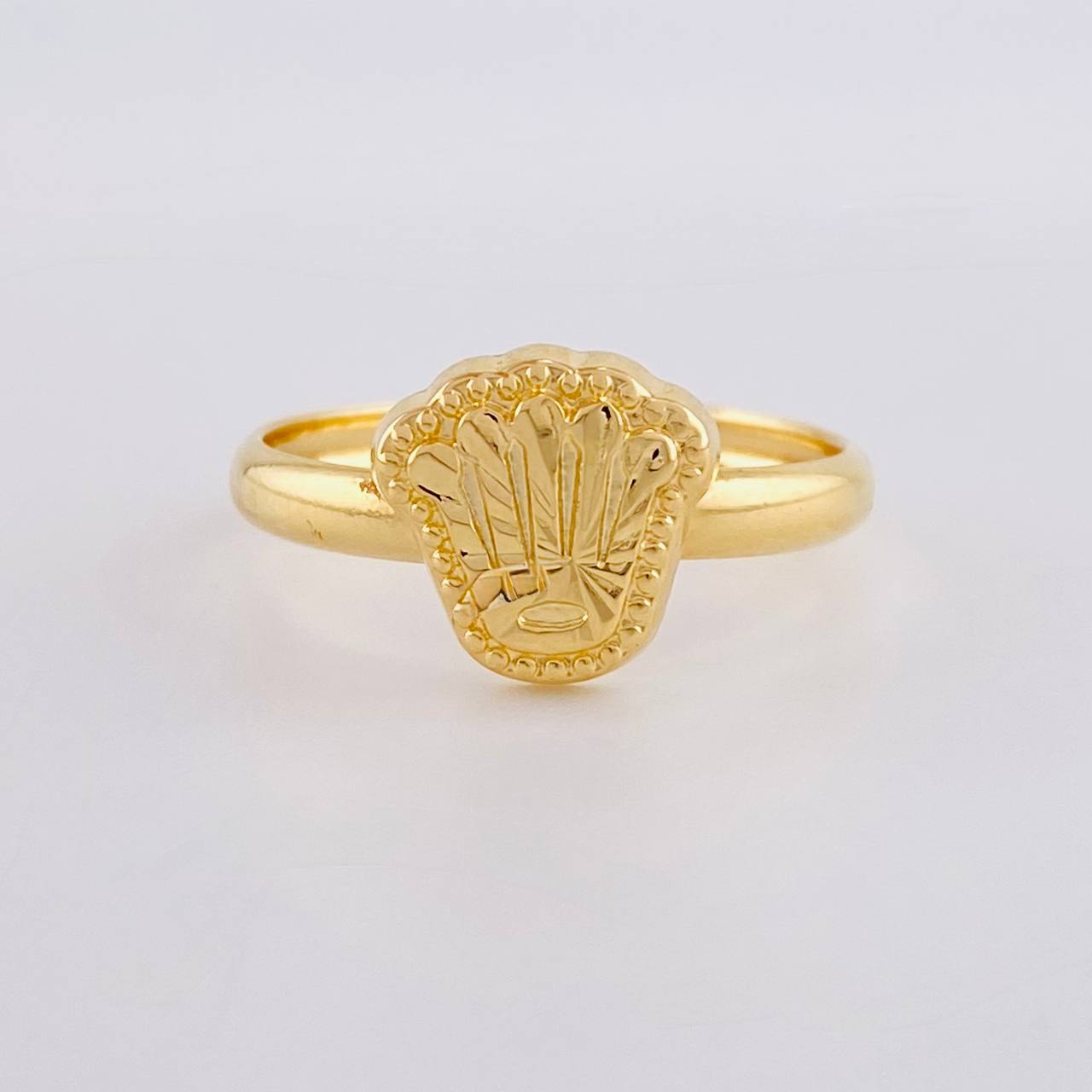 Diamond Cut Crown Ring 1.1g / T8 1/2 Yellow Gold 18K