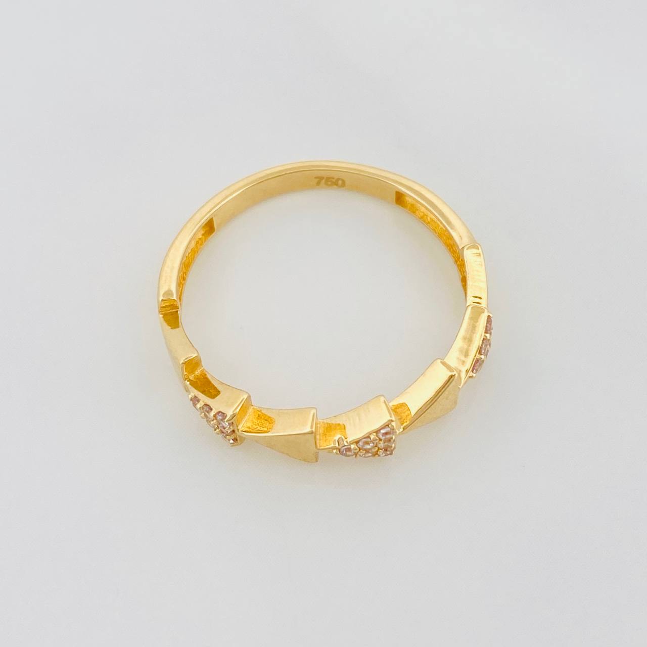 Triangle Ring 2.15g / T7 Yellow Gold 18K
