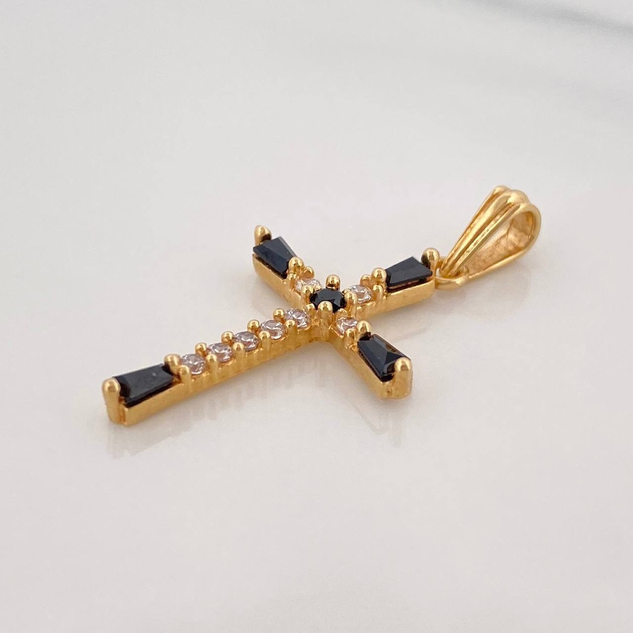 Dije Cruz Bicolor 1.7g / 1 1/4 in Oro Amarillo 18K