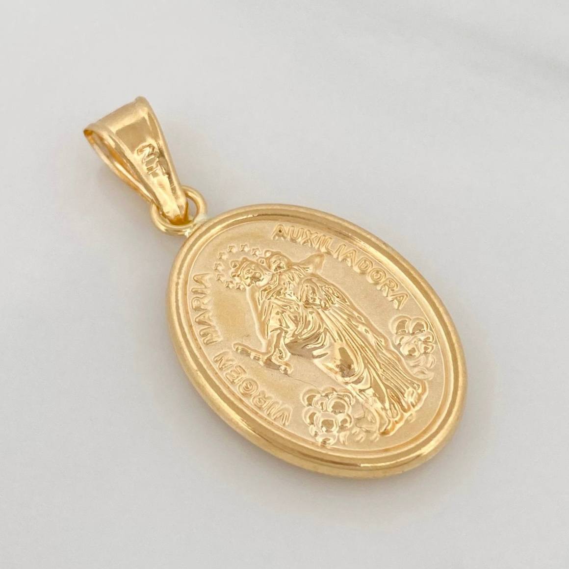 Pendant Virgen Auxiliadora 2.3g / 1 1/2 in Yellow Gold 18K