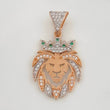 Dije León 3.1g / 1 1/2 in Dos Oros Blanco Rosa 18K