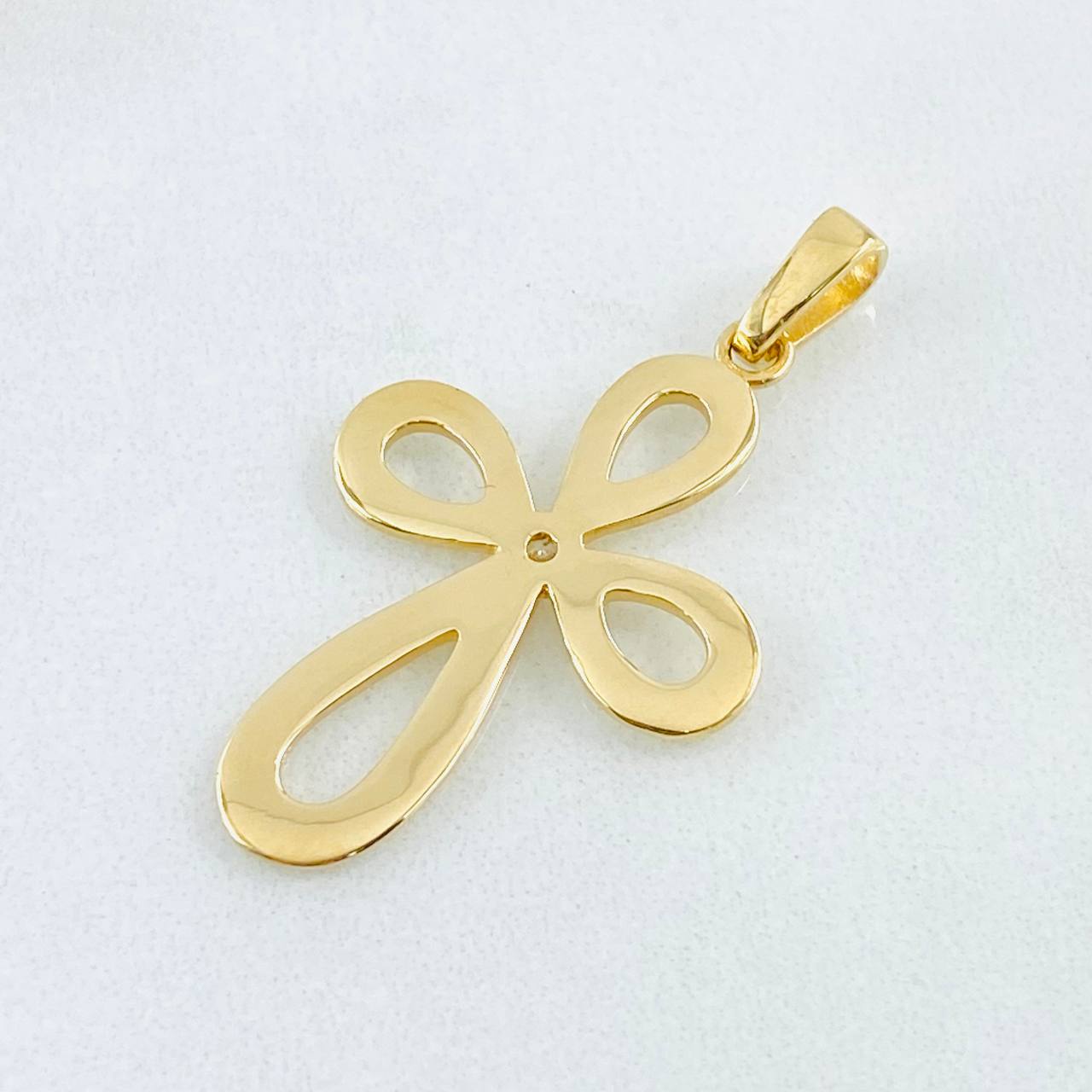 Pendant Floral Cross 2.7gr / 1.5in / 18K Gold