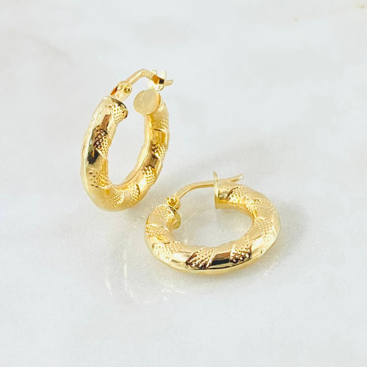 Candongas Noel 2.05 g / 3/4 in Oro Amarillo 18K