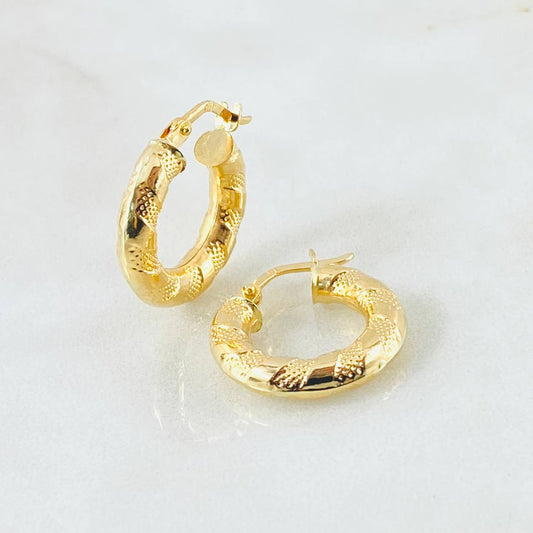 Hoop Earrings Noel 2.1gr / 3/4in / Yellow Gold 18K