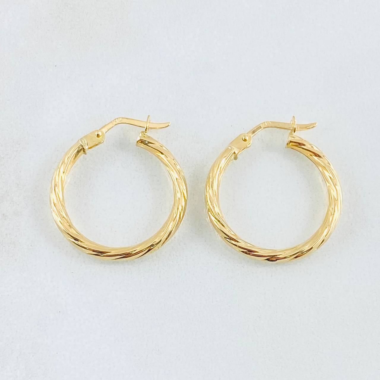 Candongas Mary 1.7gr / 3/4 in / Oro Amarillo 18K