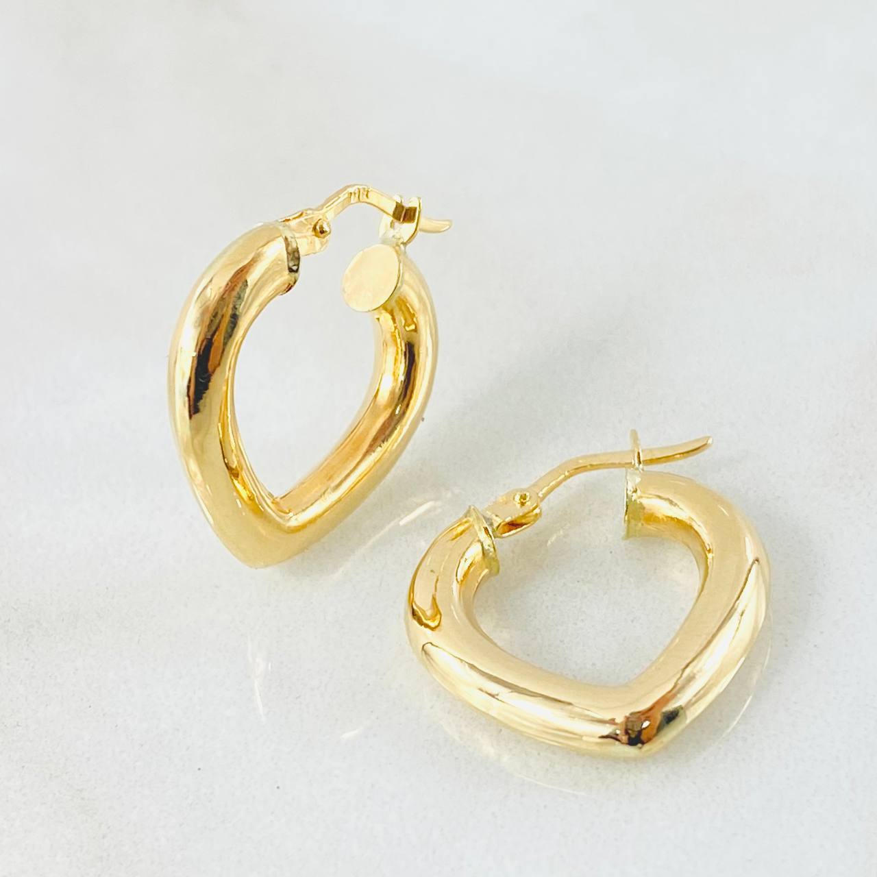 Candongas Corazon 2.4gr / 3/4 in / Oro Amarillo 18K