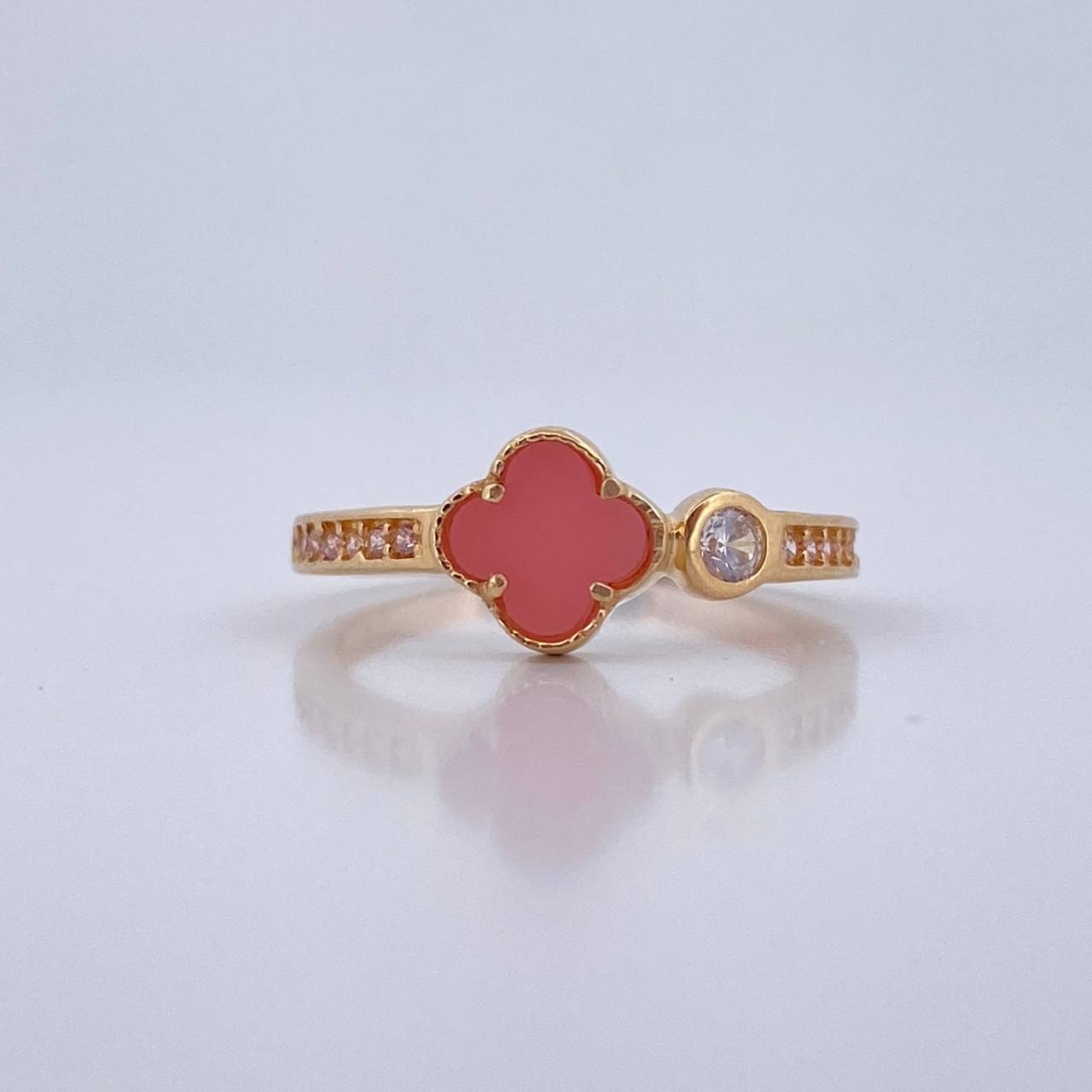Ring Clover 1.95gr / Size 5 1/2 / 18K Gold $