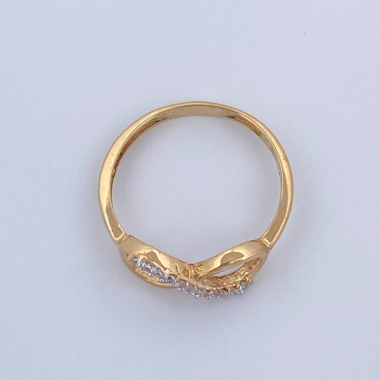 Infinity Ring 1.55gr / Size 5 3/4 / 18K Gold $