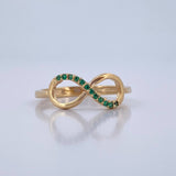 Infinity Ring 1.5gr / Size 5 3/4 / 18K Gold $