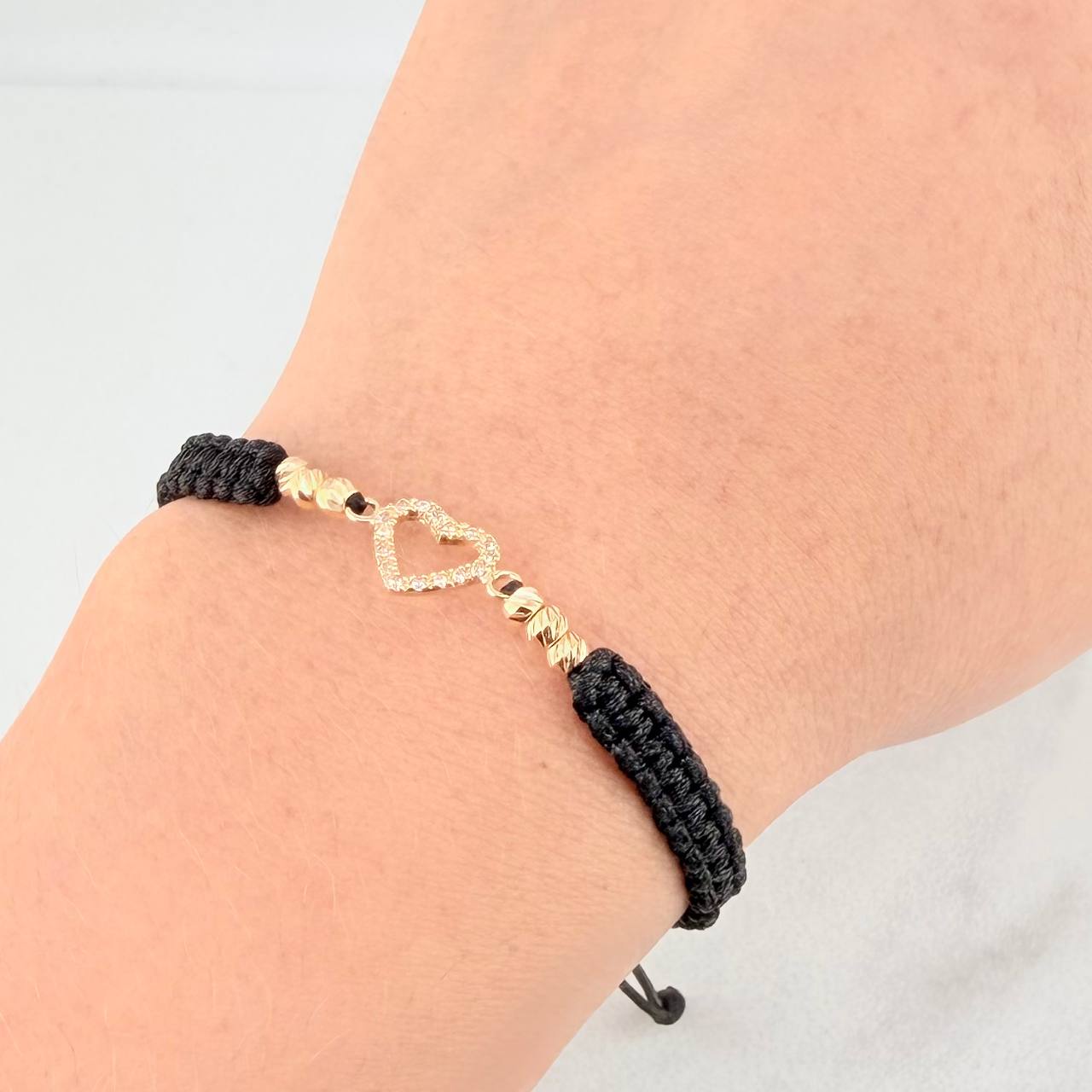 Pulsera Tejida Negra Corazon Oro Amarillo 18K