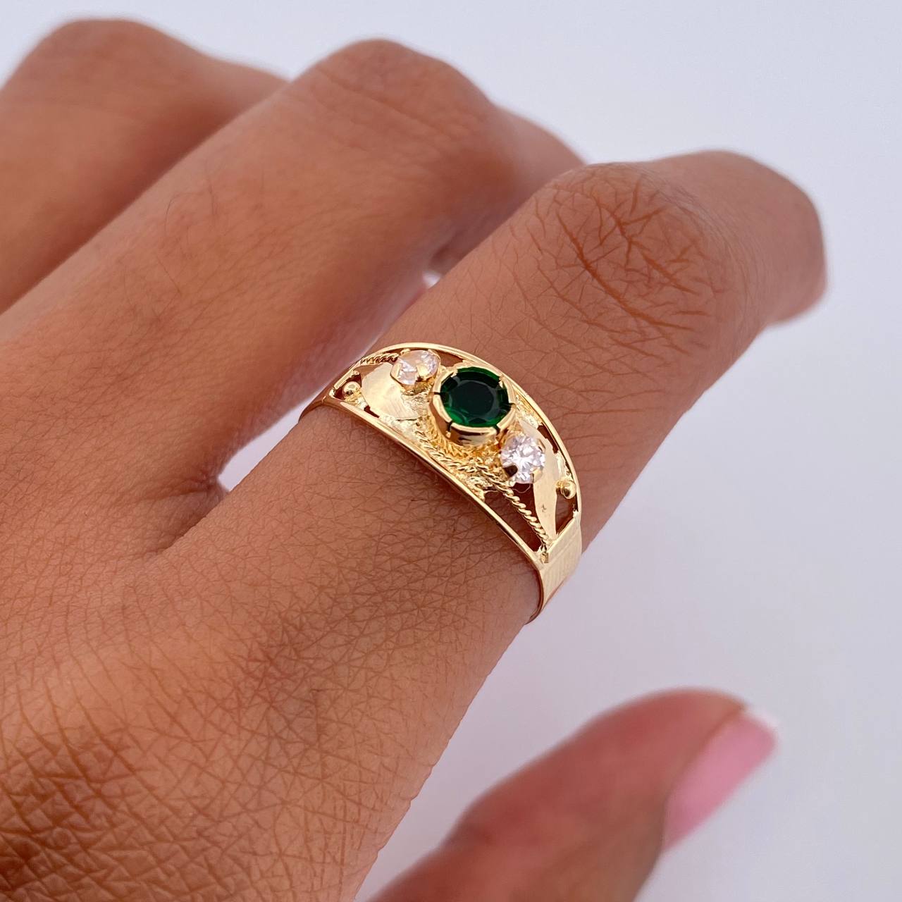 Inverted Line Ring 1.55gr / T7 / White Green Zircons 18K Yellow Gold &