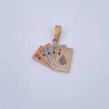Dije Cartas Poker 5.7gr / 3.2cm / Circones Blancos Tres Oros 18K &