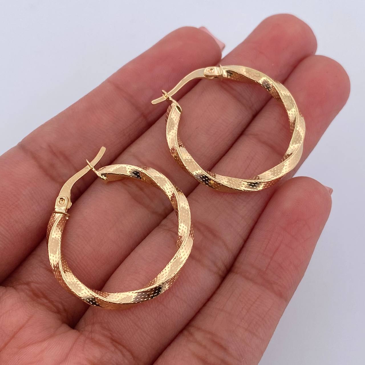 Hoop Earrings Tori 2.3gr / 2.7cm / Yellow Gold 18K Dotted &