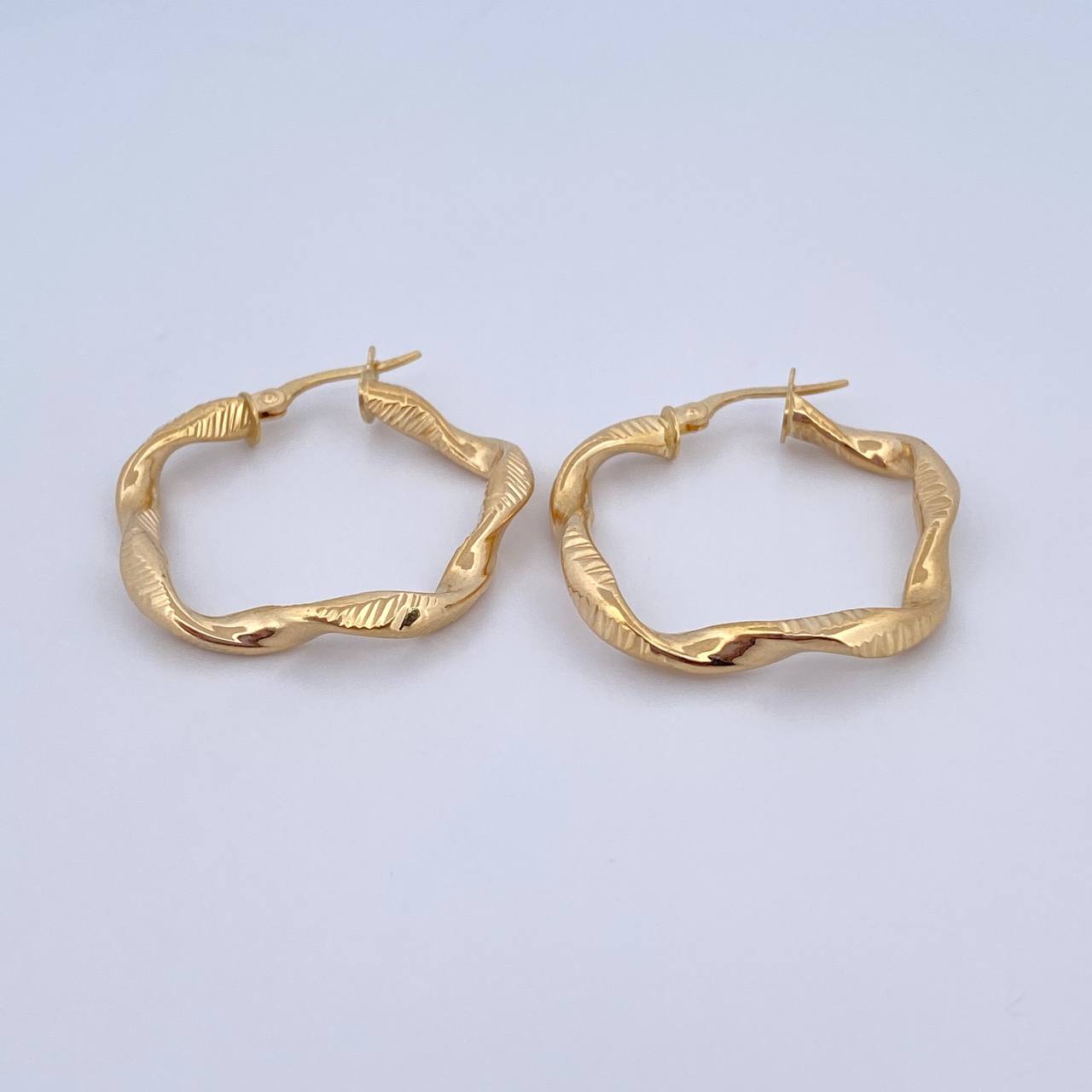Hoop Earrings Milu 2.85gr / 3cm / Textured Twisted 18K Yellow Gold &