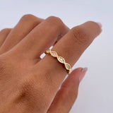 Infinite Eyes Ring 2.05gr / T6 1/4 / White Zirconia Yellow Gold 18K $